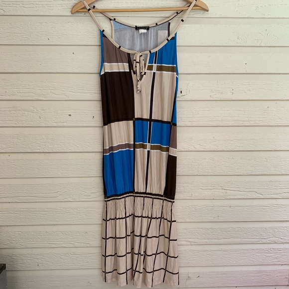 Casual summer dress - Picture 1 of 8